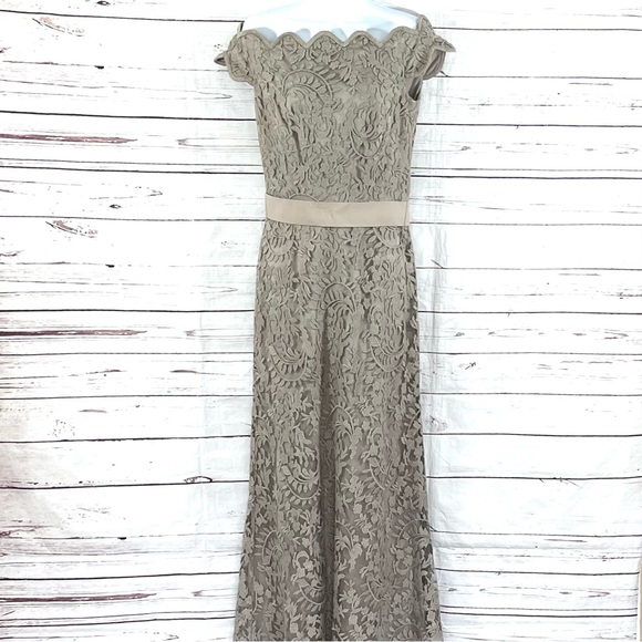 Tadashi Shoji Max Lace Dress Women’s Size 6 Off The Shoulder Taupe Belted. - Picture 2 of 13
